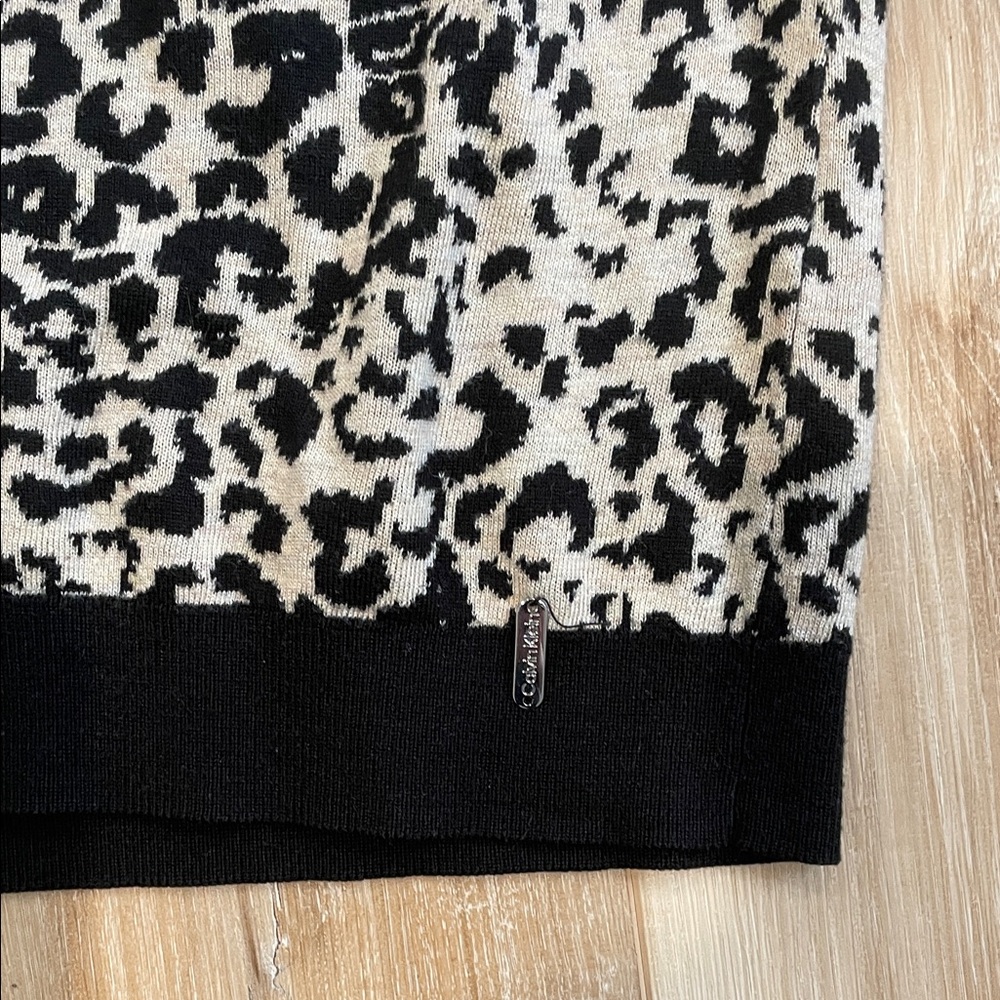 Calvin Klein Leopard Print Sweater - Picture 4 of 7